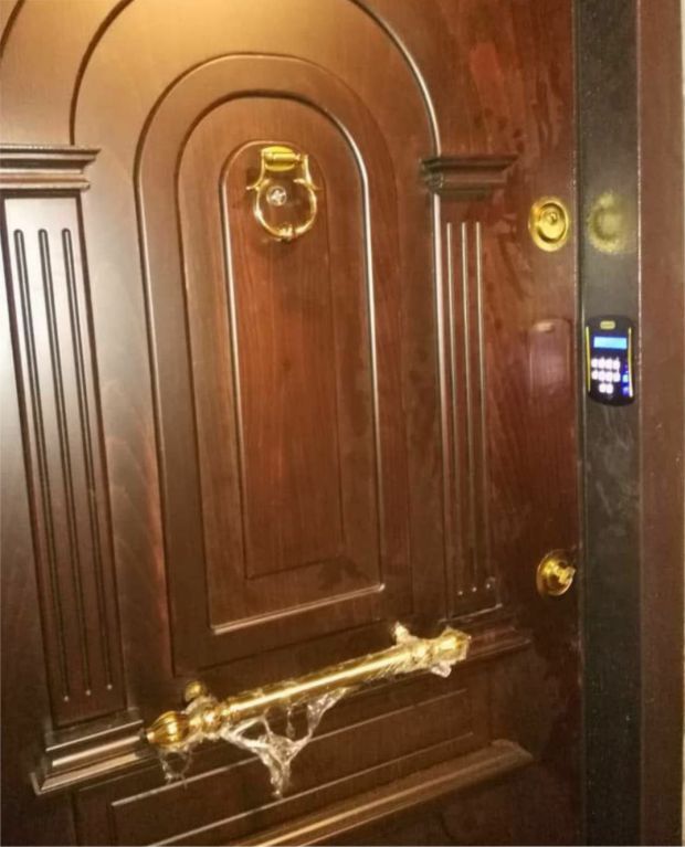 قفل رمزی درب آپارتمان